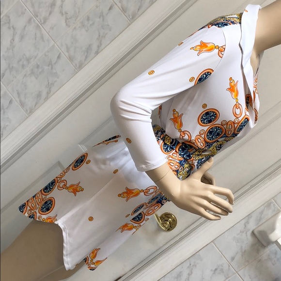 V PLUNGE WHITE PRINT DRESS & BELTED TIE AT WAIST - Picture 4 of 8